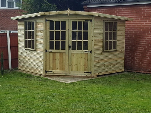 Corner Summerhouse 3