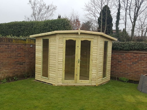 Corner Summerhouse 7