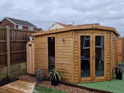 Corner Summerhouse 19